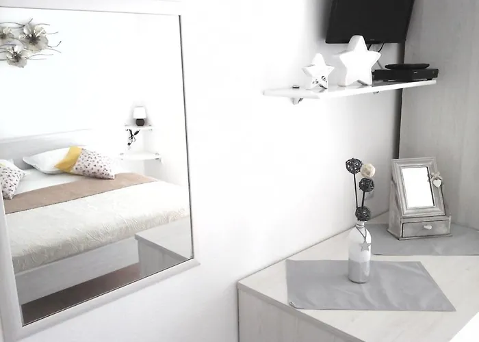 In Hvar With Sea View, Balcony, Air Conditioning, Wi-fi 3*