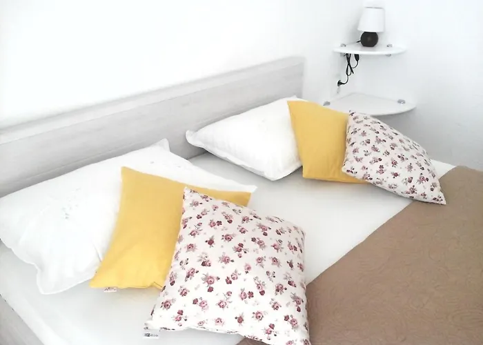 In Hvar With Sea View, Balcony, Air Conditioning, Wi-fi 3* هفار